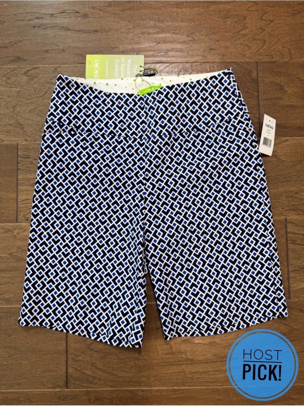 Swing Control Women’s Geometric Pattern Golf Bermuda Short